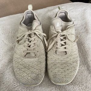 Athletic Propulsion Labs Techloom Phantom Sneaker